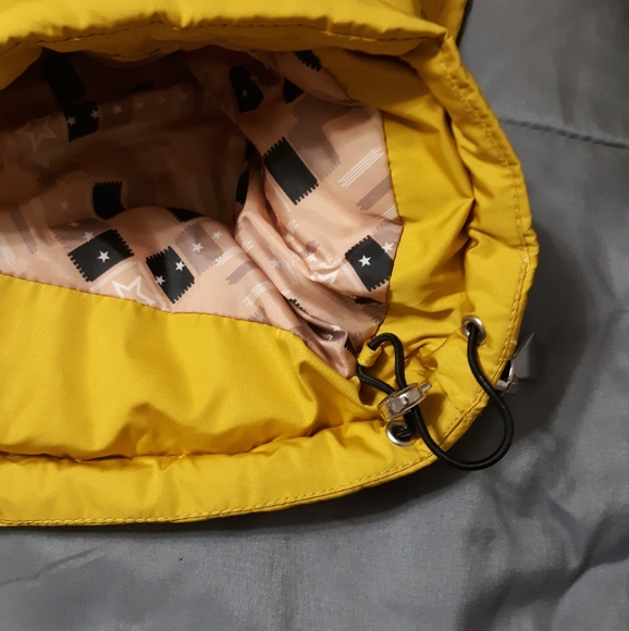 #10. Jarius Originality Puffer Transformation into Vest Winter Coat. Size:Medium - Picture 7 of 16